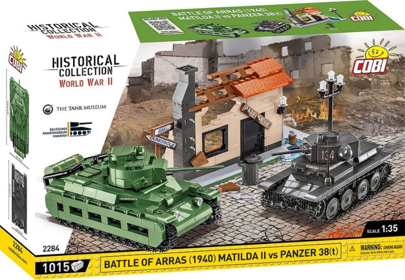 World War 2 - Matilda II & Panzer 38 (T) Diorama (1008 Piece Kit)