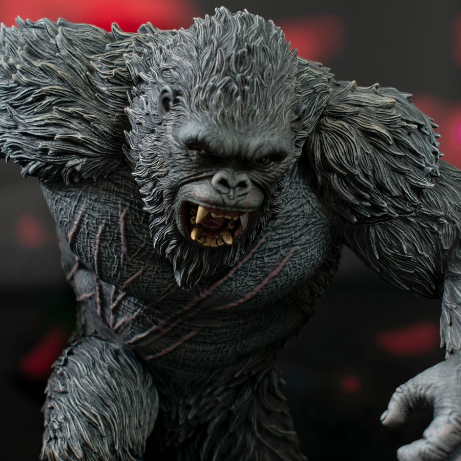 Godzilla x Kong - King Kong Deluxe Gallery PVC Statue