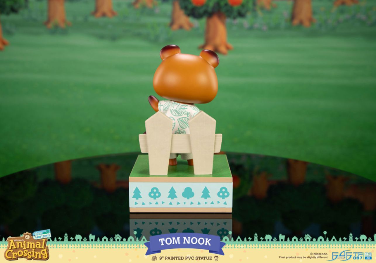 Animal Crossing - Tom Nook PVC Statue