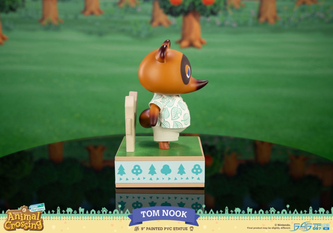 Animal Crossing - Tom Nook PVC Statue