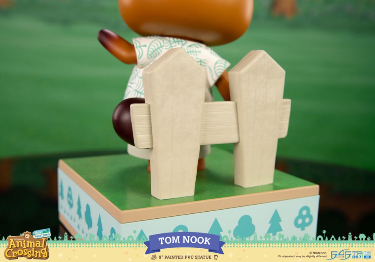 Animal Crossing - Tom Nook PVC Statue