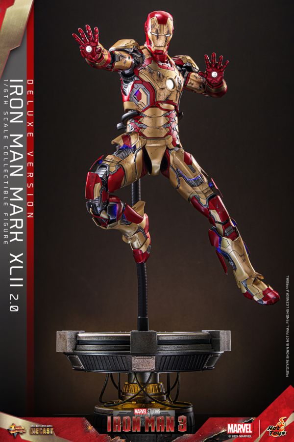 Iron Man 3 - Iron Man Mk 42 (2.0) Deluxe 1:6 Scale Collectable Action Figure