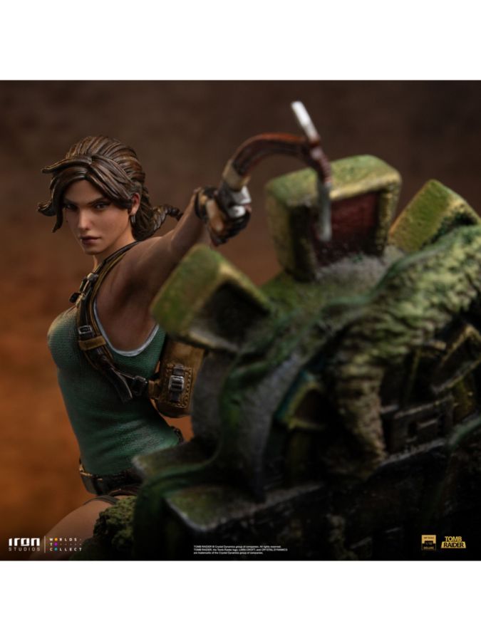 Tomb Raider - Lara Croft Deluxe 1:10 Scale Statue