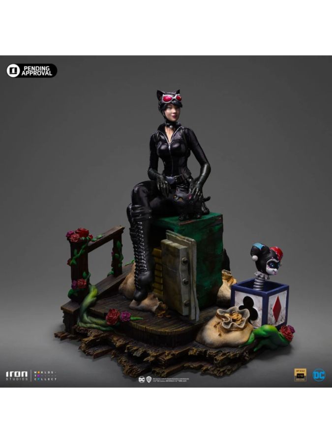 Batman - Catwoman (Gotham City Sirens) Deluxe 1:10 Scale Statue