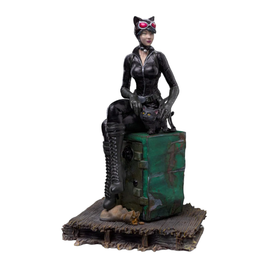 Batman - Catwoman (Gotham City Sirens) 1:10 Scale Statue