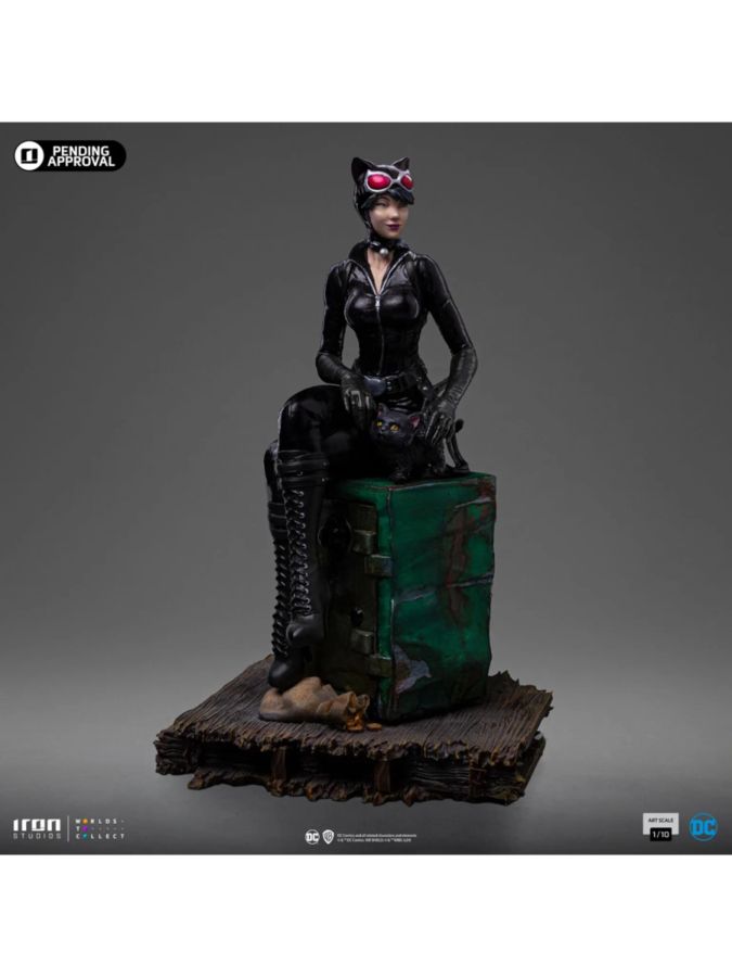 Batman - Catwoman (Gotham City Sirens) 1:10 Scale Statue