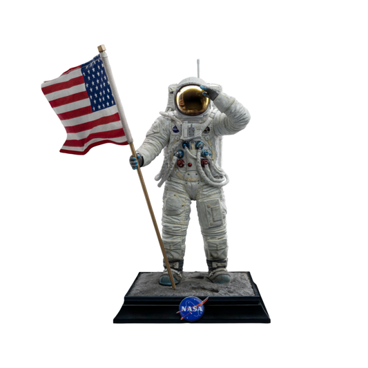 Apollo 11 - Astronaut 1:10 Scale Statue