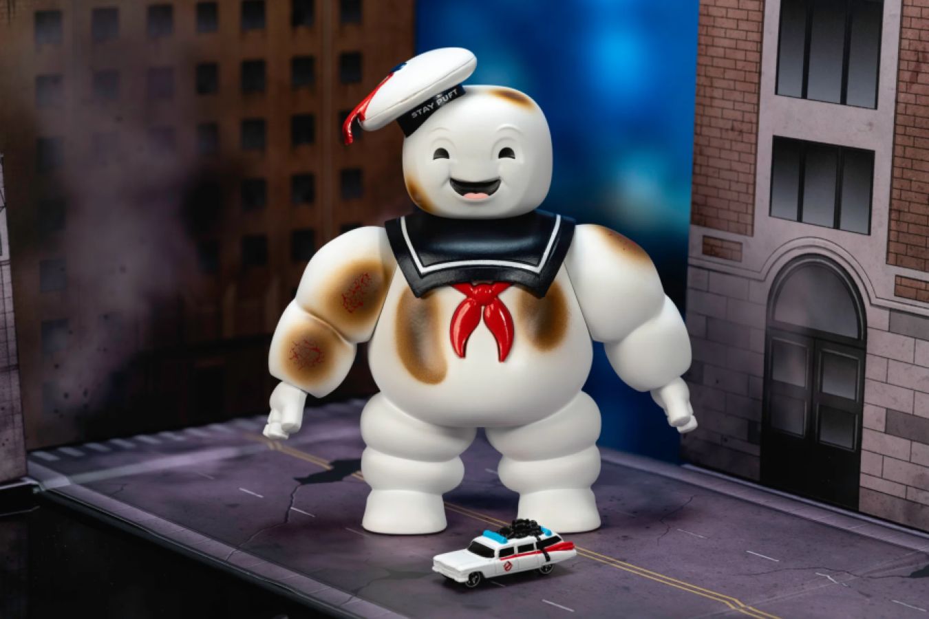 Ghostbusters - StayPuft 6" with Ecto-1 (Next Level) Nano Set