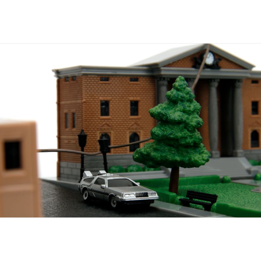 Back to the Future - 1.65" Nano Scene Hill Valley Courthouse Diecast Set