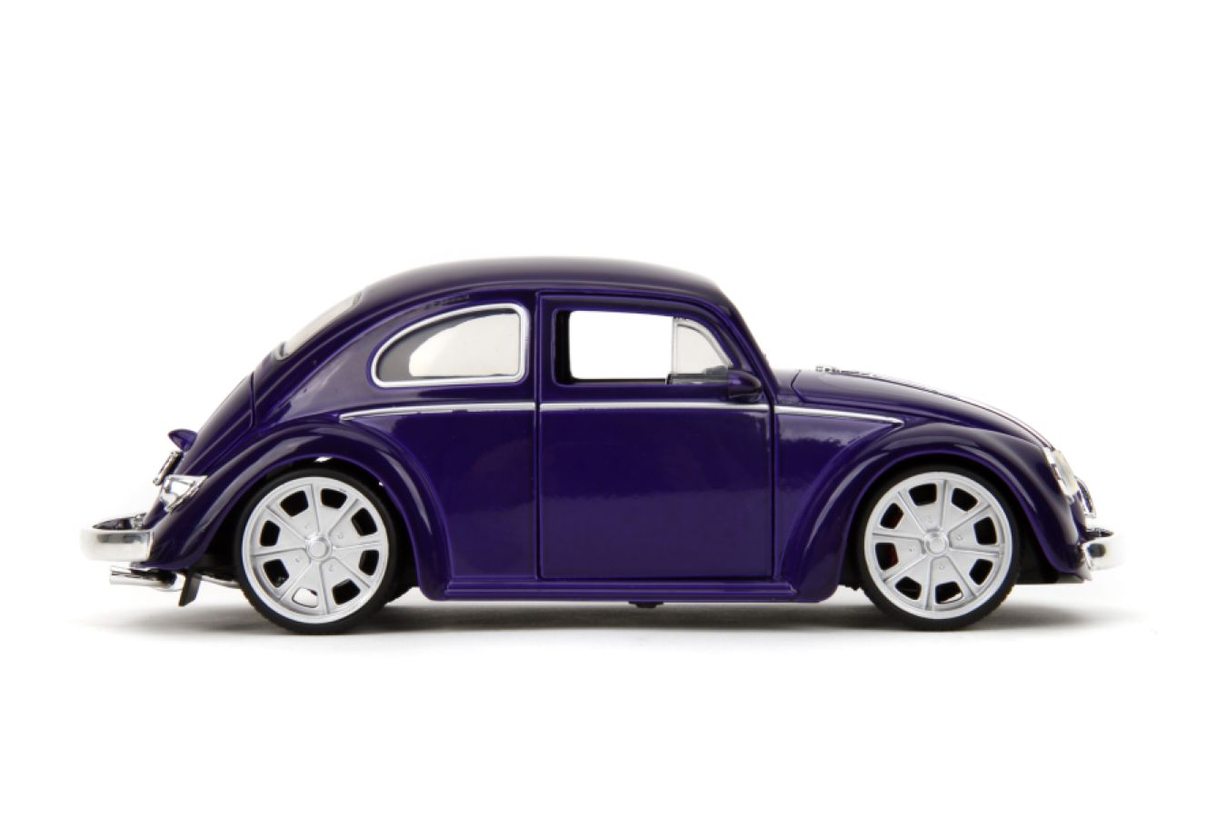 Wednesday (TV) - VW Beetle (with Wednesday) 1:24 Scale Diecast Vehicle