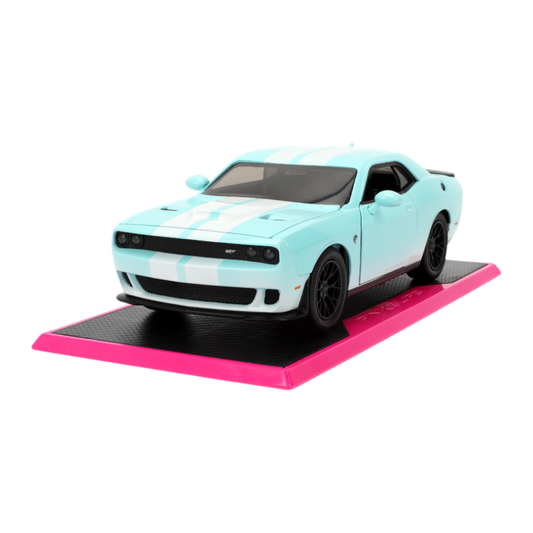 Pink Slips - 1:24 Scale 2015 Dodge Challenger SRT Hellcat Diecast Vehicle