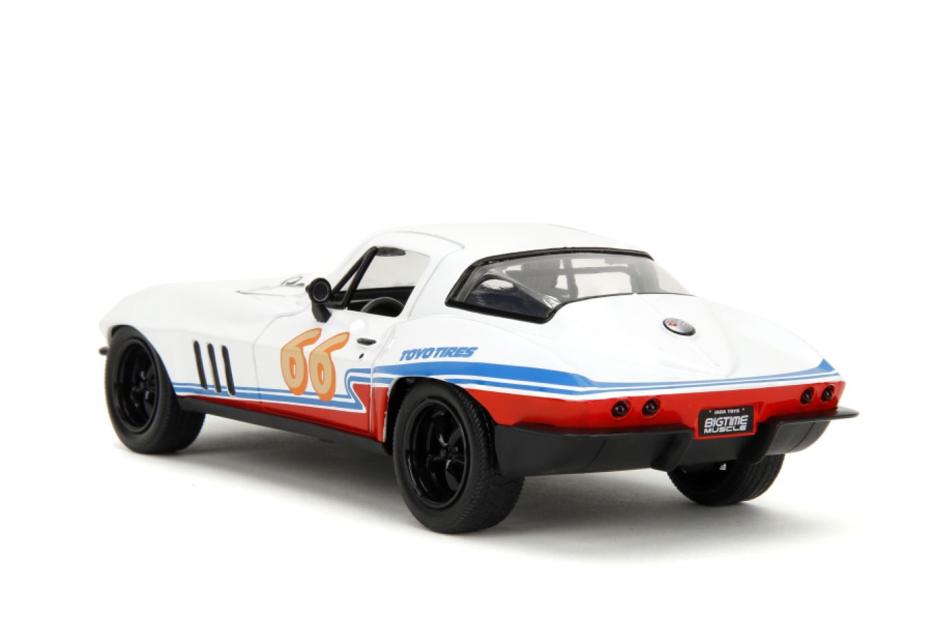 Big Time Muscle: Dark Horse - 1966 Chevorlet Corvette 1:24 Scale Die-cast Vehicle