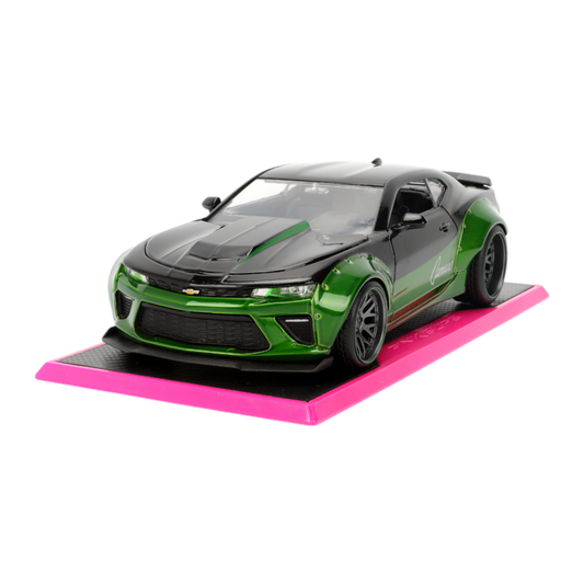 Pink Slips - 1:24 Scale 2016 Chevrolet Camaro SS Diecast Vehicle