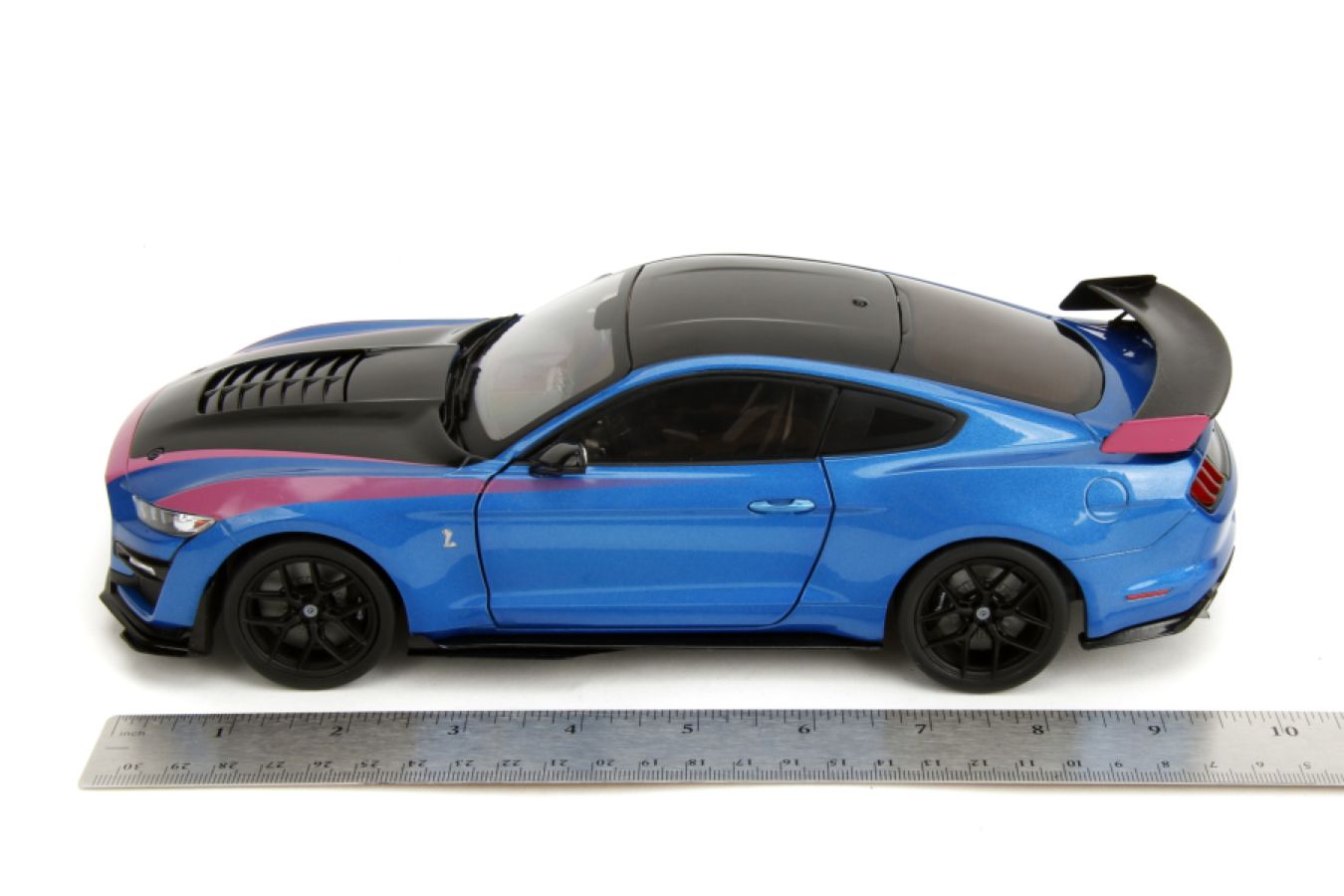 Pink Slips - 2020 Ford Mustang Shelby GT500 1:18 Scale Diecast Vehicle