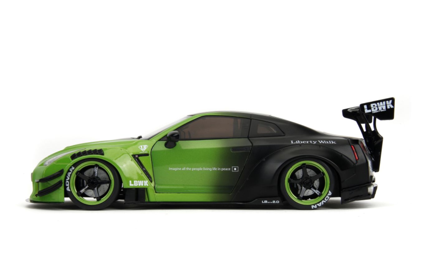 Pink Slips - Nissan GT-R R35 Liberty Walk 1:18 Scale Diecast Vehicle