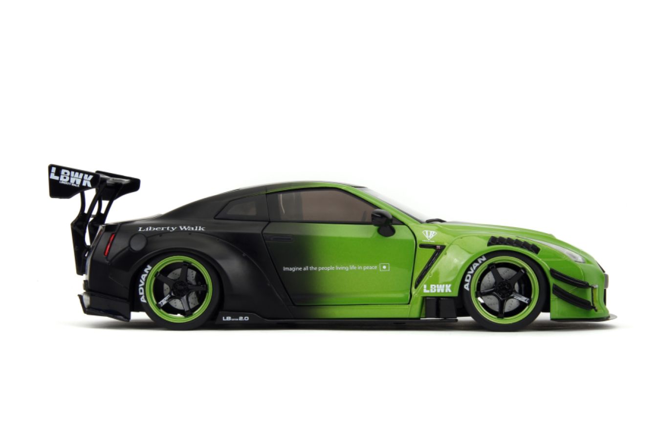 Pink Slips - Nissan GT-R R35 Liberty Walk 1:18 Scale Diecast Vehicle