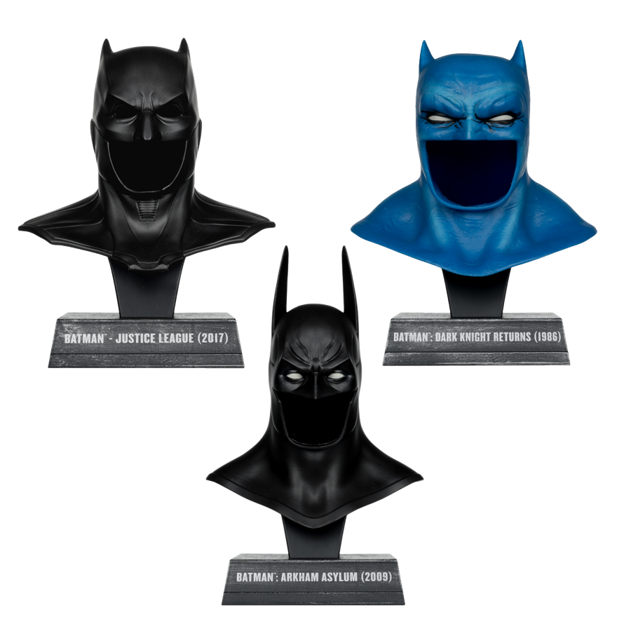 DC Comics - Batman Cowl 1:3 Scale Prop Replica Assortment (Wave 3)