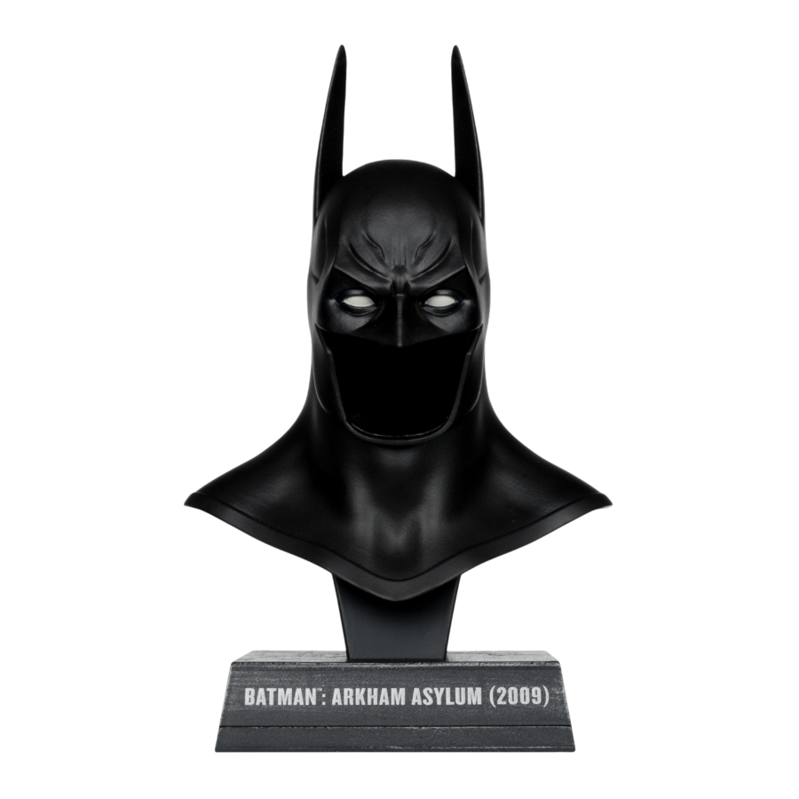 DC Comics - Batman (Arkham Asylum) Cowl 1:3 Scale Prop Replica