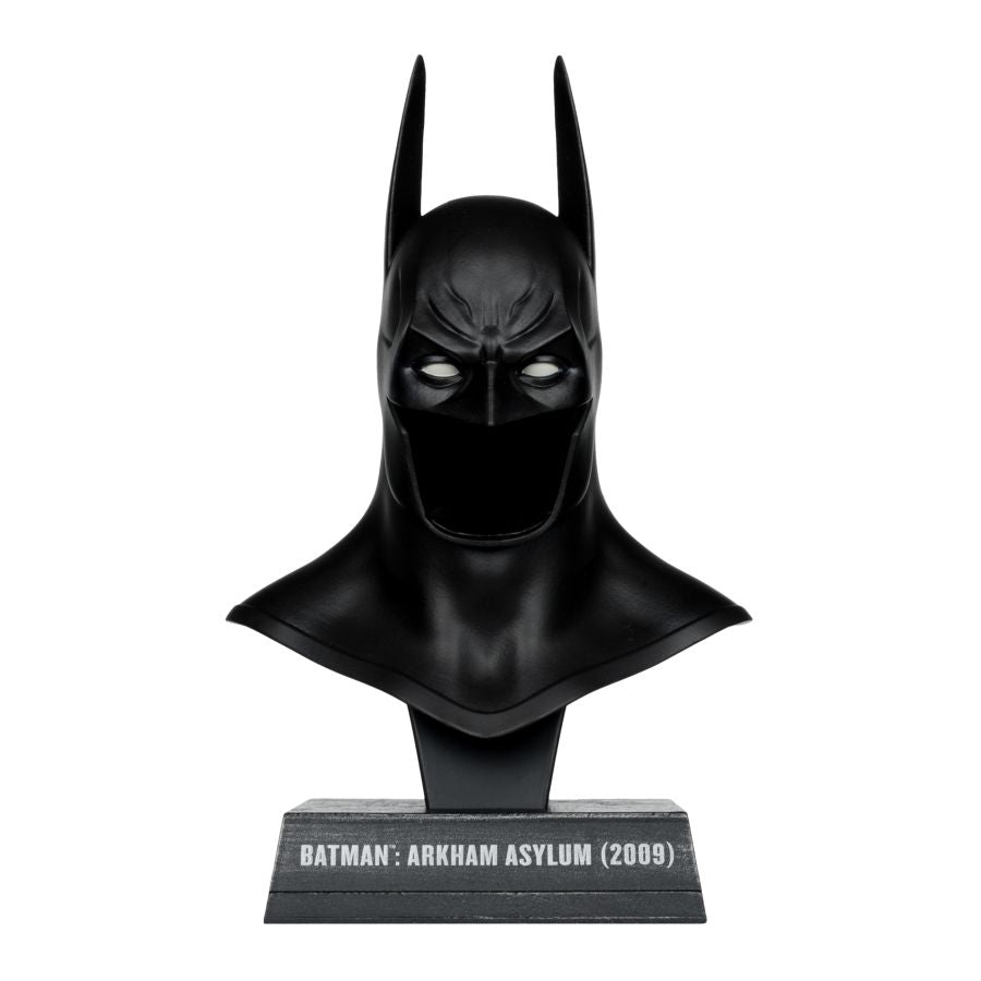 DC Comics - Batman (Arkham Asylum) Cowl 1:3 Scale Prop Replica