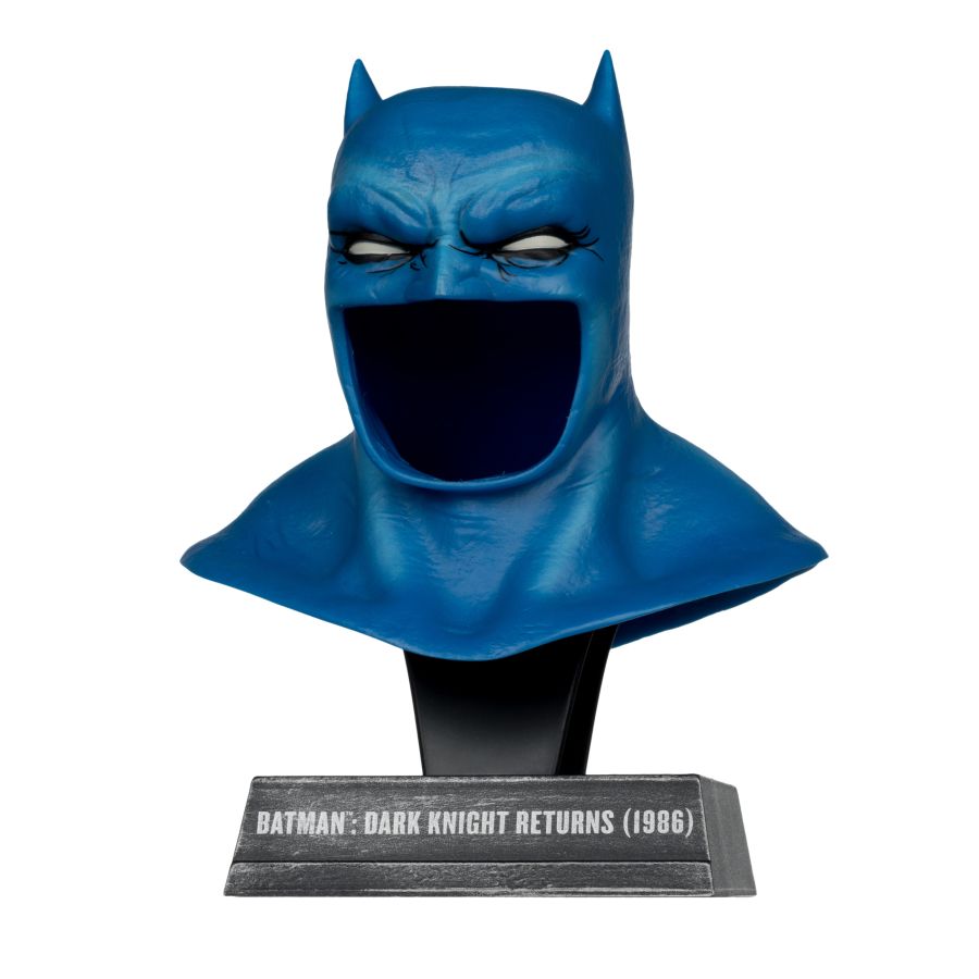 DC Comics - Batman (Dark Knight Returns) Cowl 1:3 Scale Prop Replica