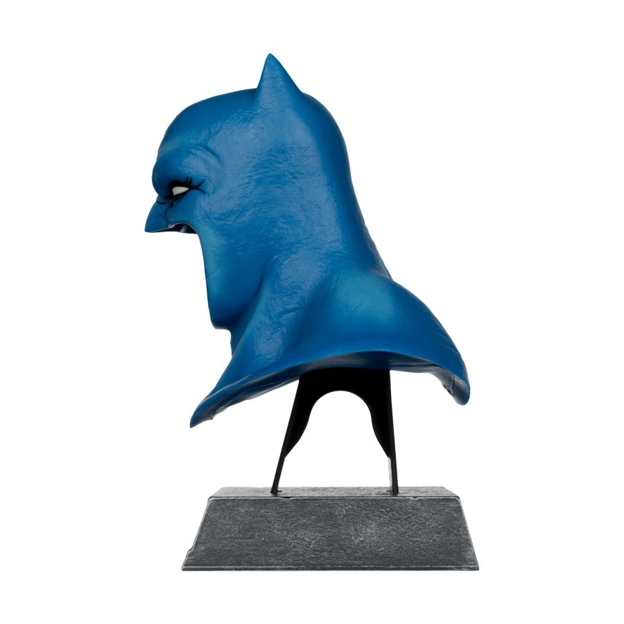 DC Comics - Batman (Dark Knight Returns) Cowl 1:3 Scale Prop Replica