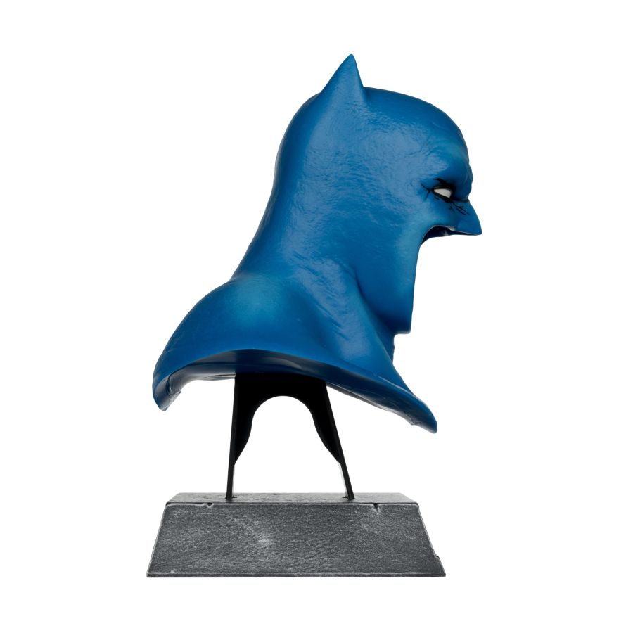 DC Comics - Batman (Dark Knight Returns) Cowl 1:3 Scale Prop Replica