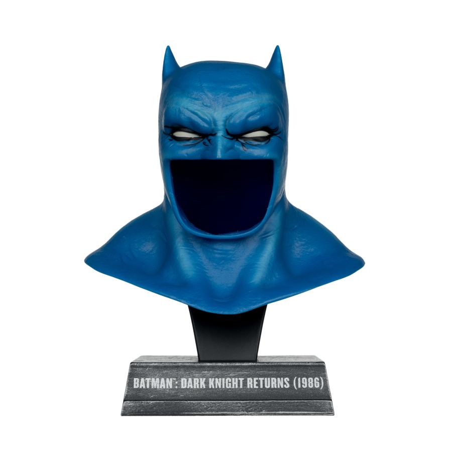 DC Comics - Batman (Dark Knight Returns) Cowl 1:3 Scale Prop Replica