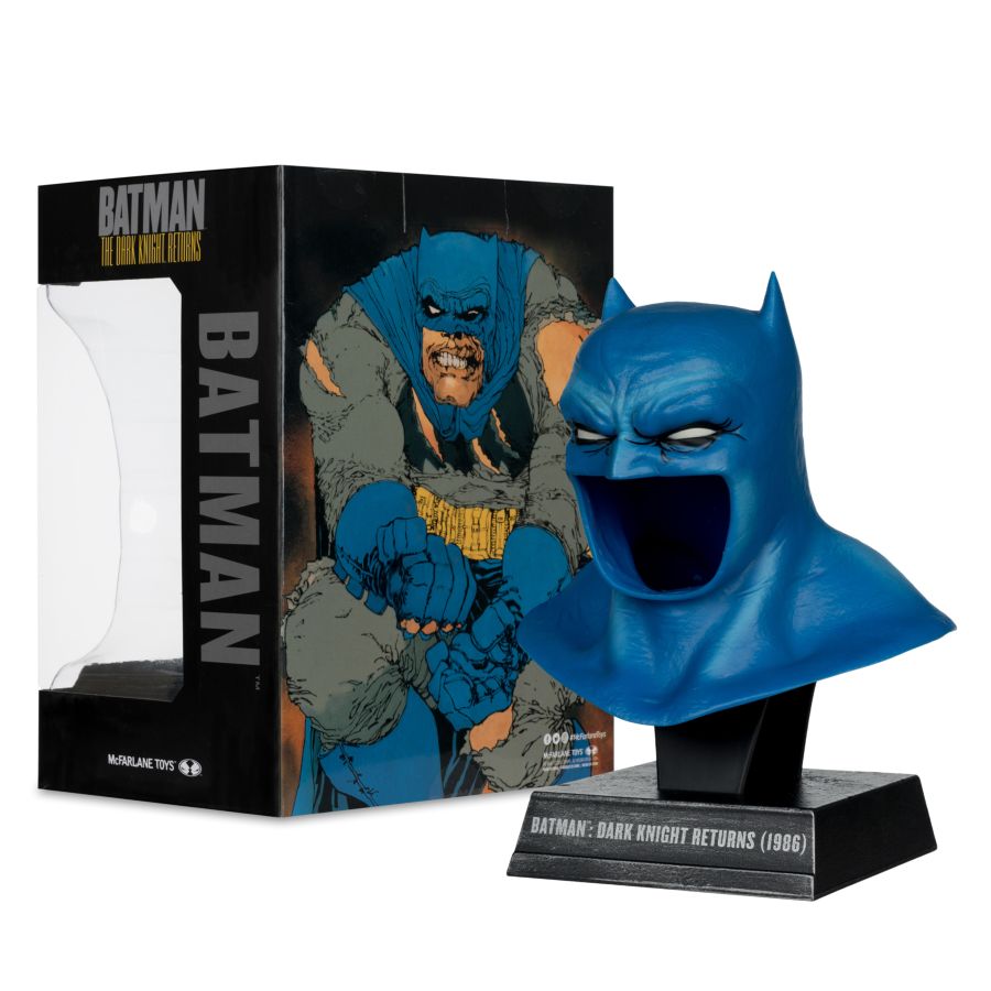 DC Comics - Batman (Dark Knight Returns) Cowl 1:3 Scale Prop Replica