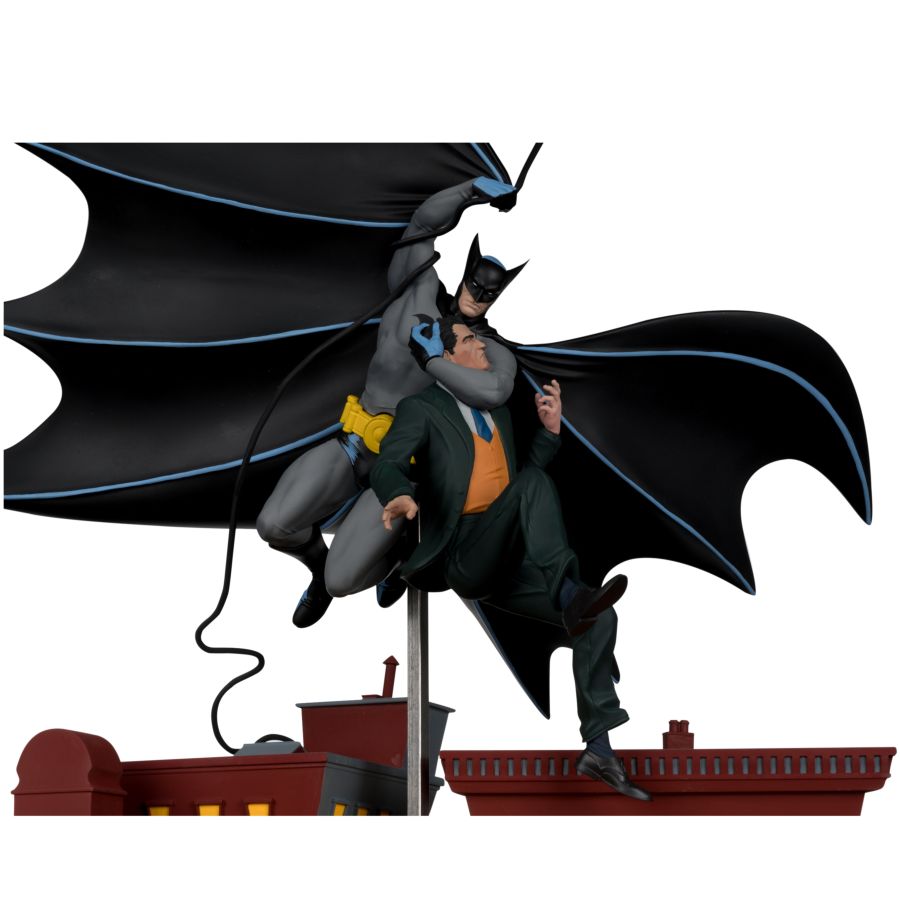 DC Comics - Batman Detective Comics #27 Resin Statue