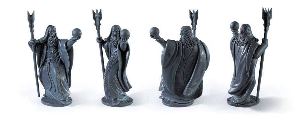 LORD OF THE RINGS Chess Set: Battle For Middle-Earth