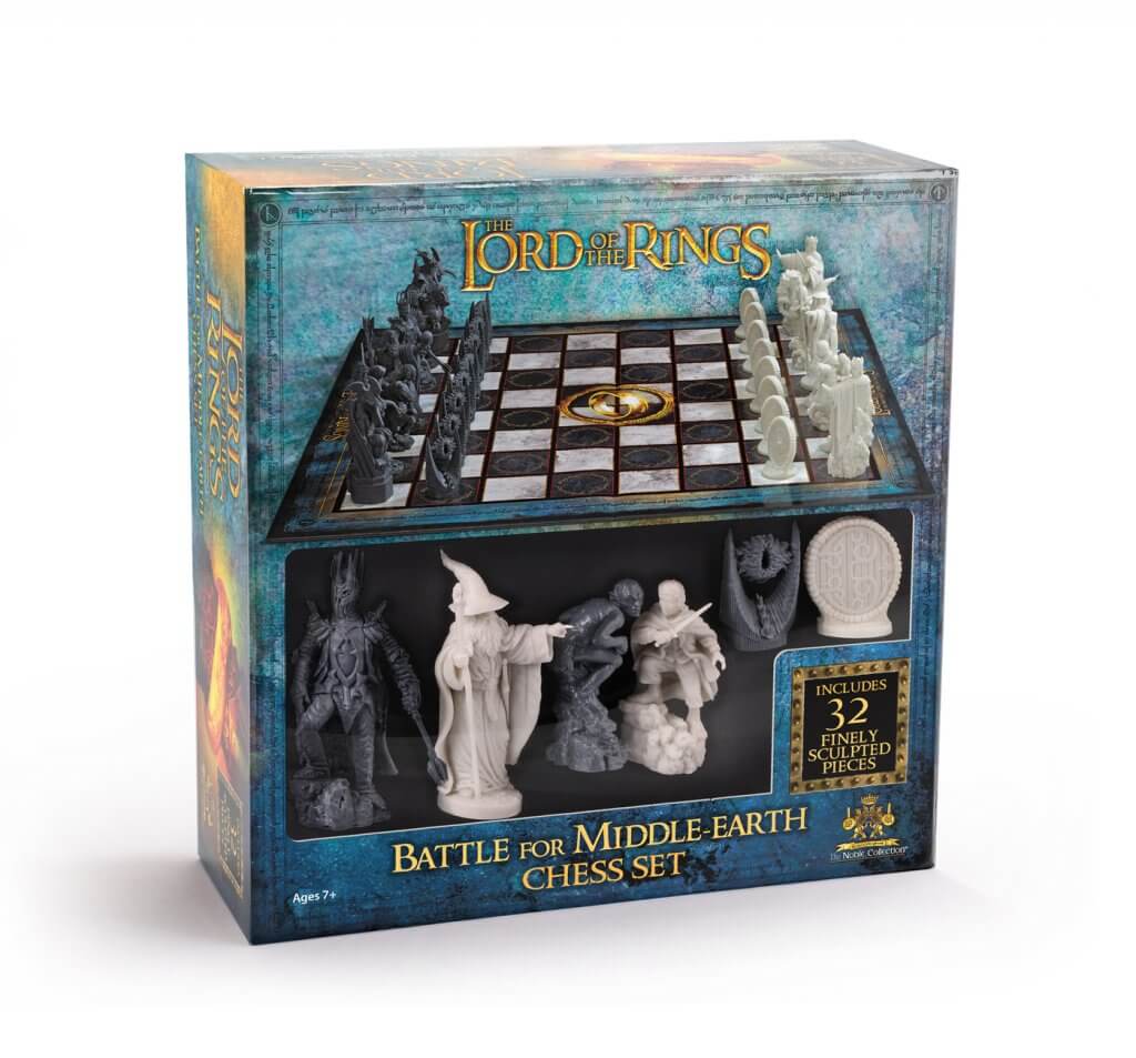 LORD OF THE RINGS Chess Set: Battle For Middle-Earth