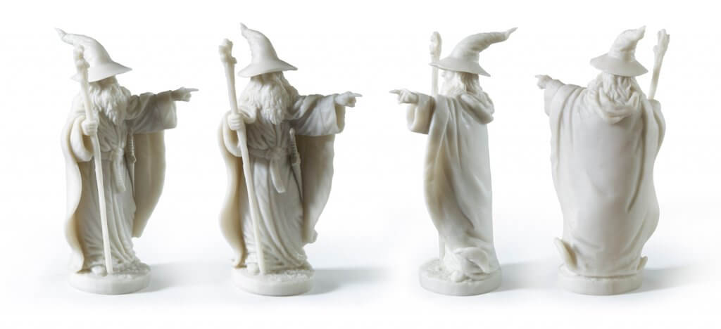 LORD OF THE RINGS Chess Set: Battle For Middle-Earth