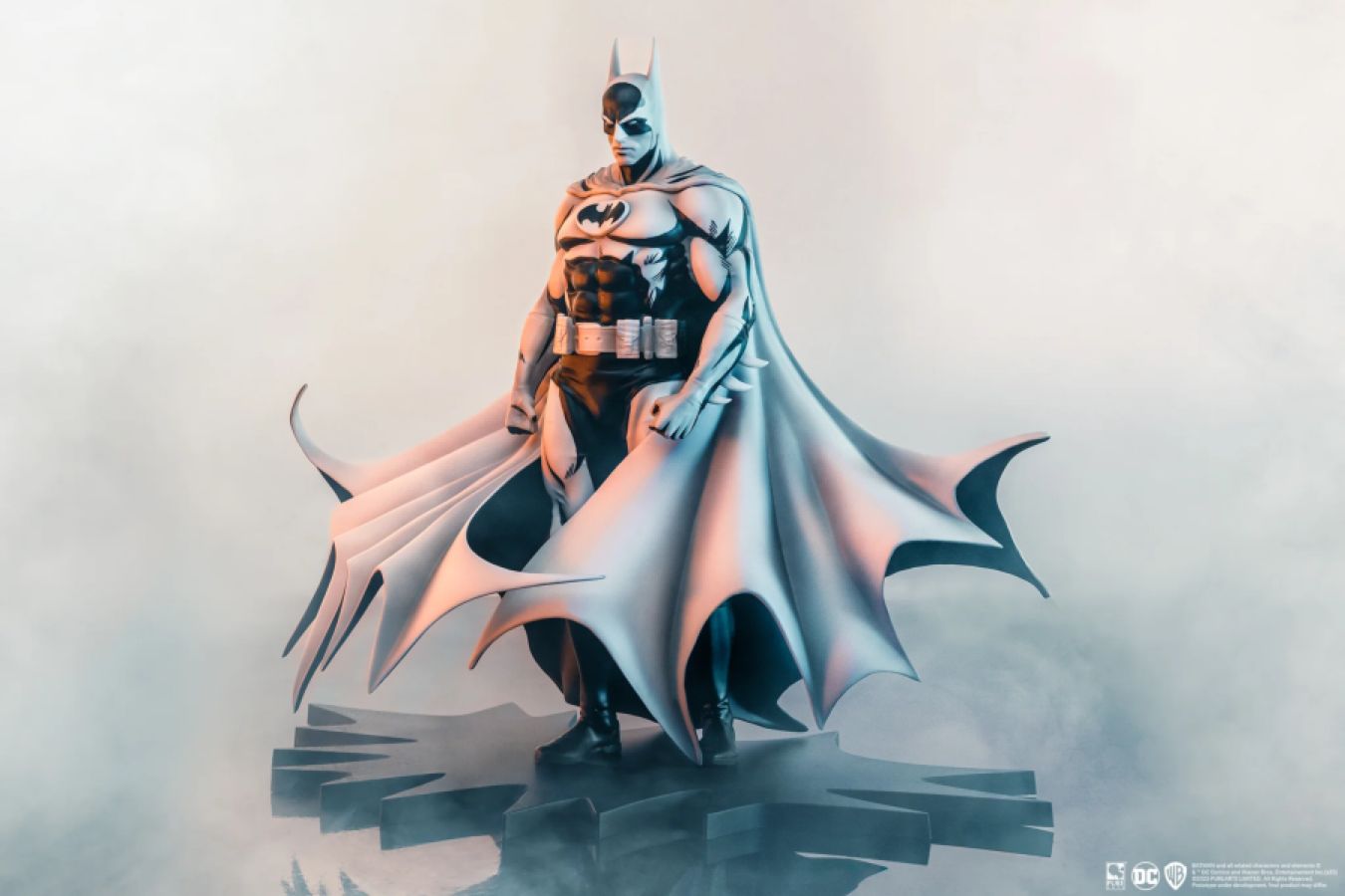 Batman - Batman (Neil Adams) Black & White PVC 1:8 Scale Statue