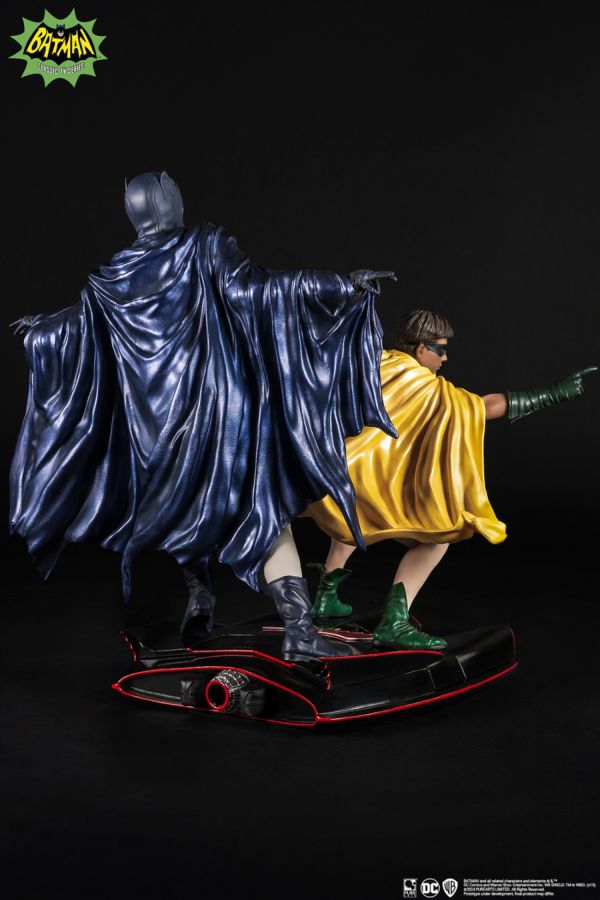 Batman (1966) - Batman & Robin 1:8 PVC Diorama