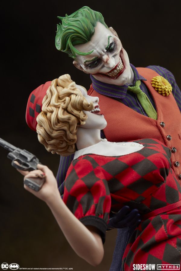 DC Comics - The Joker & Harley Quinn (Lawless Love) Diorama