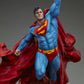 Superman - Superman Premium Format Statue