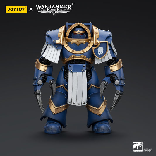 Warhammer Collectibles: 1/18 Scale Ultramarines Cataphractii Terminator Squad Sergeant with Claws