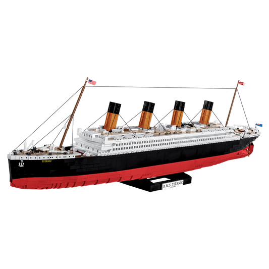 Titanic - R.M.S. Titanic 1:300 scale 2840 piece Construction Set