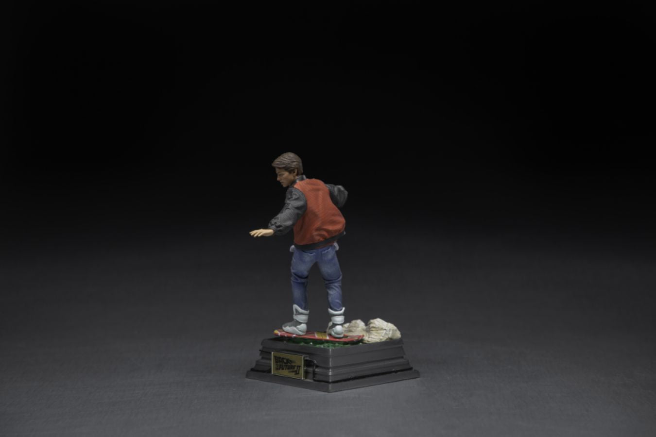 Back to the Future 2 - Marty on Hoverboard 1:10 Scale Statue