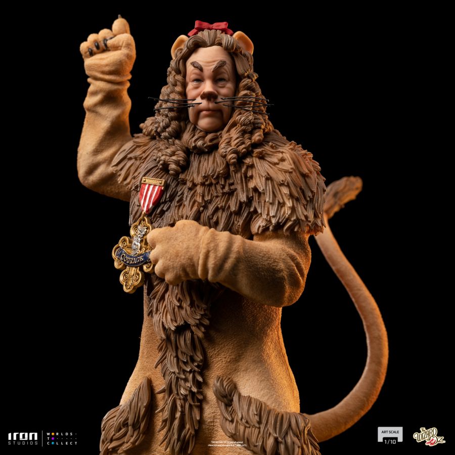 Wizard of Oz - Cowardly Lion 1:10 Scale Statue