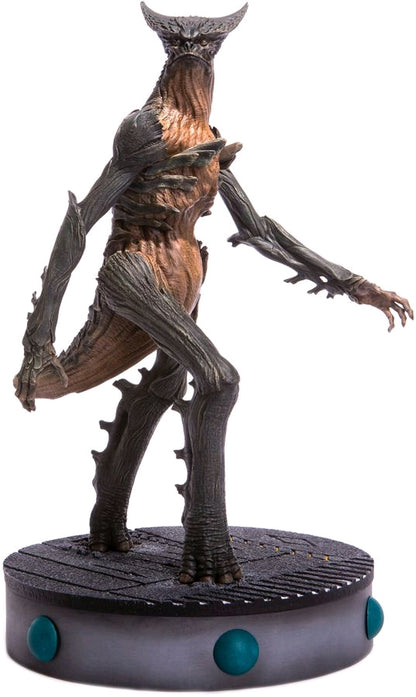 Colossal - Giant Monster Maquette - Ozzie Collectables