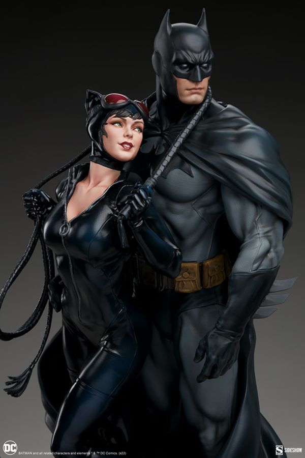 DC Comics - Batman & Catwoman Diorama