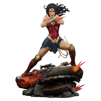 Wonder Woman - Saving The Day Premium Format Statue