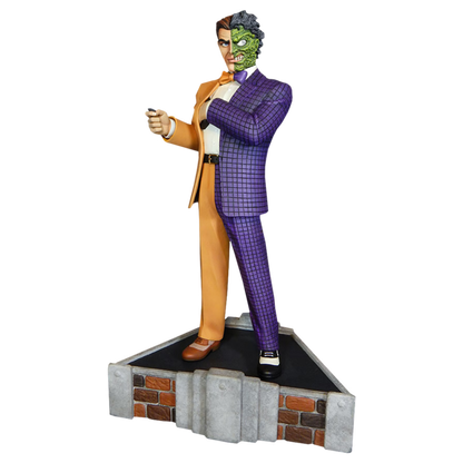 DC Comics - Two-Face Maquette