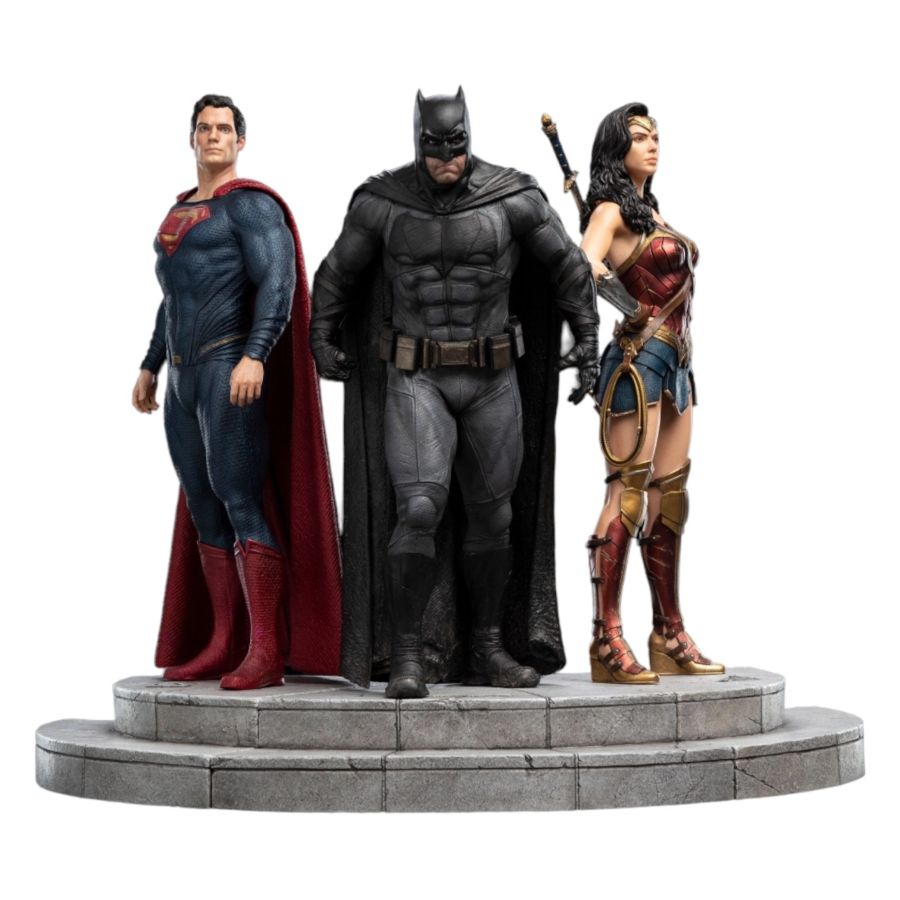 Justice League (2017) - Superman 1:6 Scale Statue