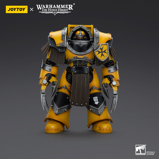 Warhammer Collectibles: 1/18 Scale Imperial Fists Legion Cataphractii Terminator Squad with Claws