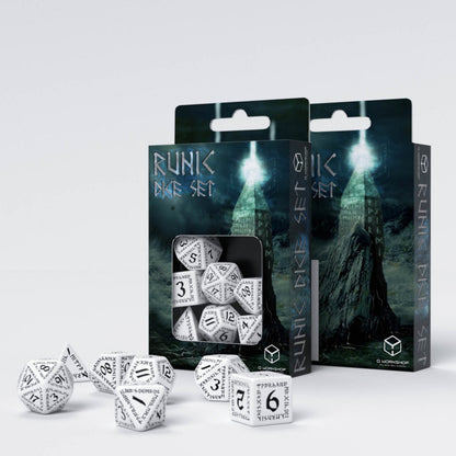 Q Workshop Runic White & Black Dice Set 7